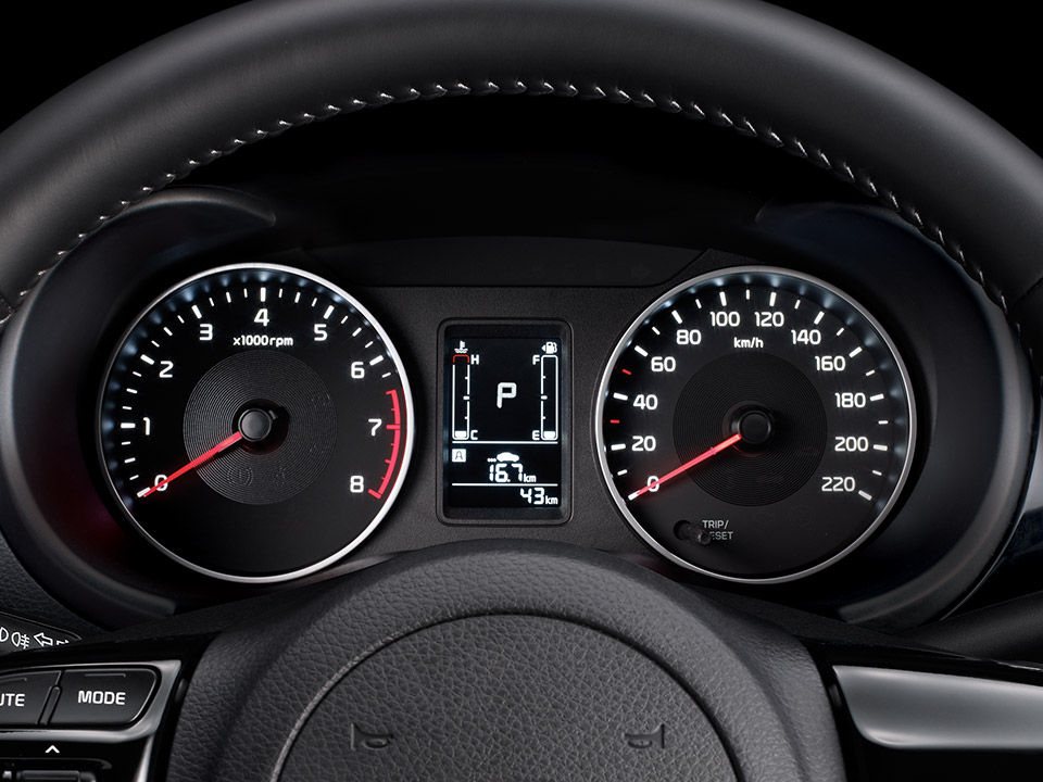 2.8-inch LCD cluster